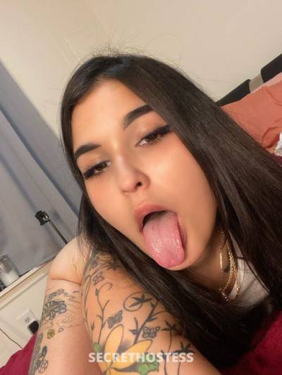 29 year old Escort in Calgary Hookup and Sex service, book your appointments. ?real&