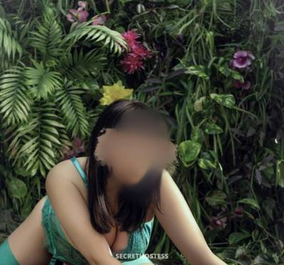 29 Year Old Caucasian Escort Montreal - Image 9