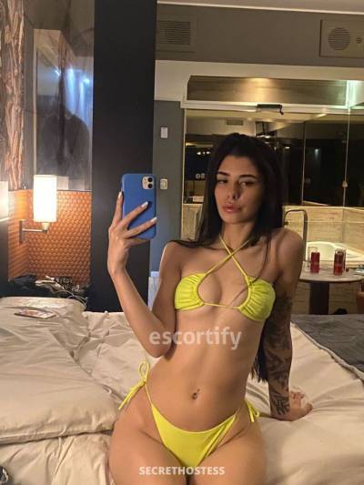 SweetGirlSaraSlim babe with pretty face in Auckland