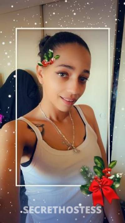 26 year old French Escort in San Fernando Valley CA 2Girls Specials Outcalls Only Text Only