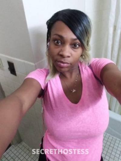 G0DD3$$ 29Yrs Old Escort Chicago IL Image - 3