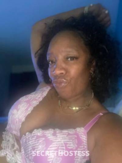 Royal 43Yrs Old Escort Myrtle Beach SC Image - 2