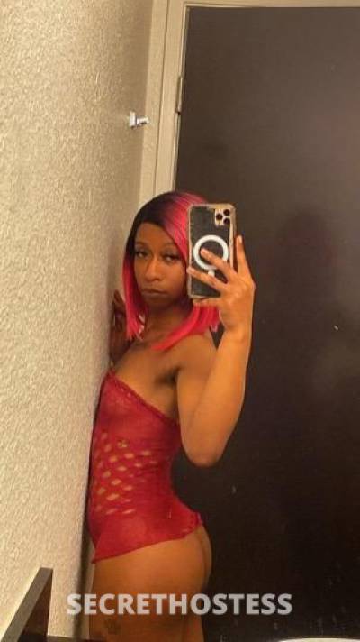 23 year old Escort in Everett WA BOOK ME ? Here Until New Years