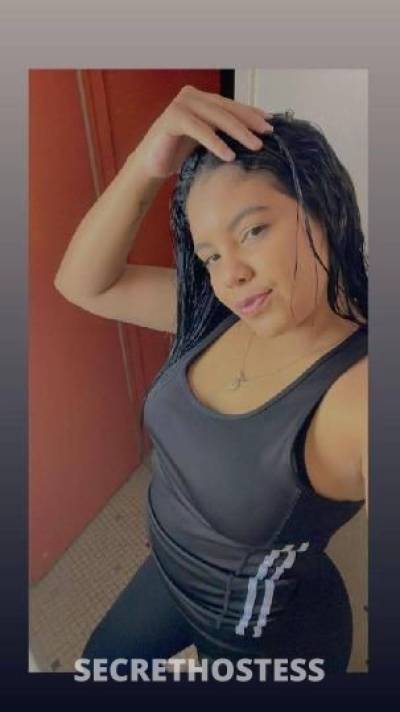 21 year old Escort in Chicago IL Hot n ready