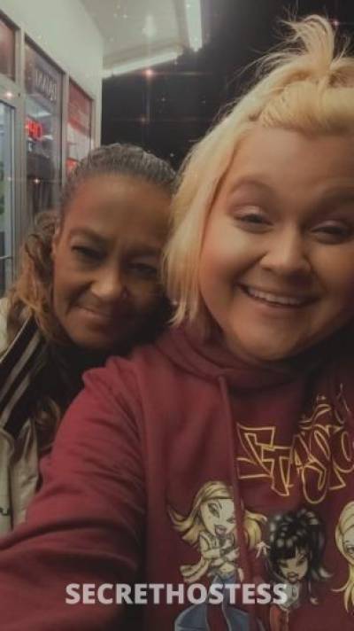 28 year old Escort in Tri-Cities WA 150HHR specials ? AVAILABLE ALL MORNING and night