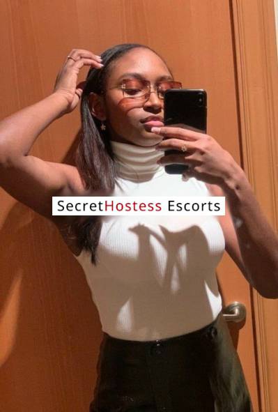 22 Year Old Colombian Escort Basel - Image 6