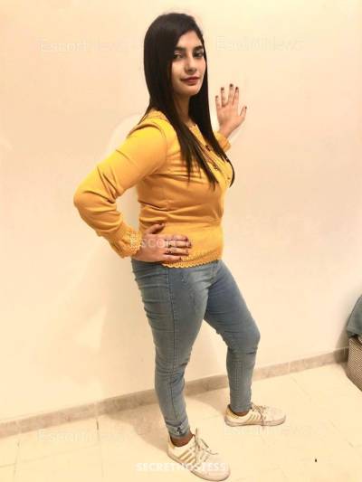 18Yrs Old Escort 50KG 166CM Tall Karachi Image - 1