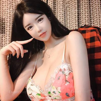 21 Year Old Asian Escort Riyadh - Image 2