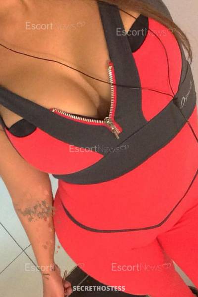 22 year old European Escort in Beirut Kris, Agency Model