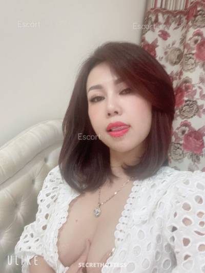 23 Year Old Asian Escort Muscat - Image 6