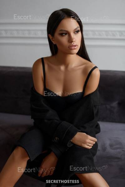 23 Year Old European Escort Milan - Image 4