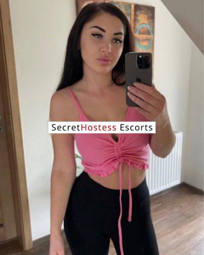 24 year old Russian Escort in Budapest Hummi