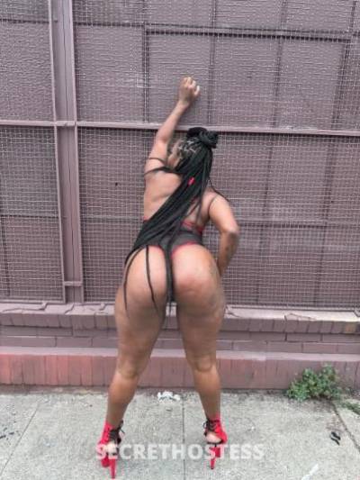 26 year old Escort in Phoenix AZ Big Booty Tight Pussy outcalls specials Available Creamy 