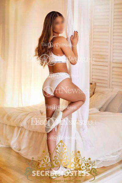 26 year old European Escort in Köln Kristin, Agency Model