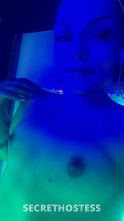 28 year old Escort in Charlotte NC sexy &amp; sweet like candy Cum relieve some stress