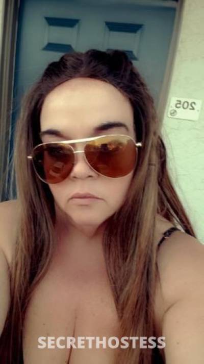 33 year old Escort in Atlanta GA Nympho MILF aims to please age 33