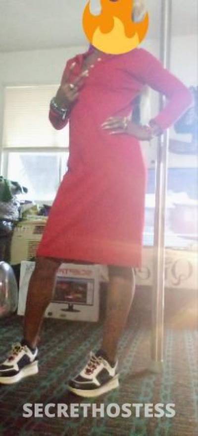 42 year old Escort in Atlanta GA Ready RedHead Or Your Blonde Bombshell