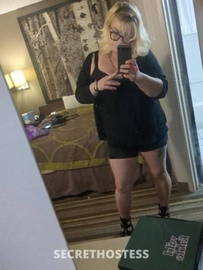 31 year old Escort in Denver CO HAPPY NEW YEAR!!!! , Let me make you feel like a King in his