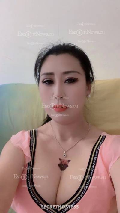 25 year old Asian Escort in Cairo Isabella, Agency Model