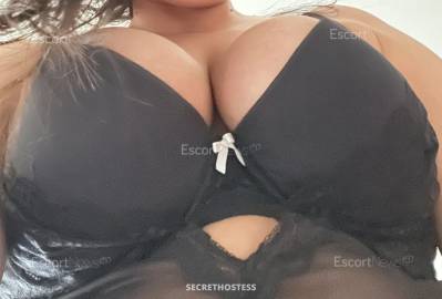 Curveyjade , Independent Model in Yorkshire