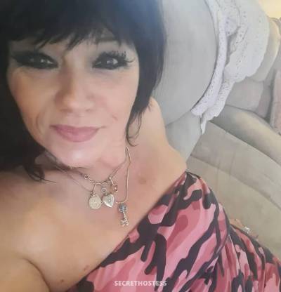 The authentic StaceyGIRL 52Yrs Old Escort Windsor Image - 9