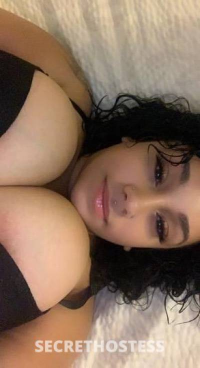 mercedezandadriana 25Yrs Old Escort Lowell MA Image - 1