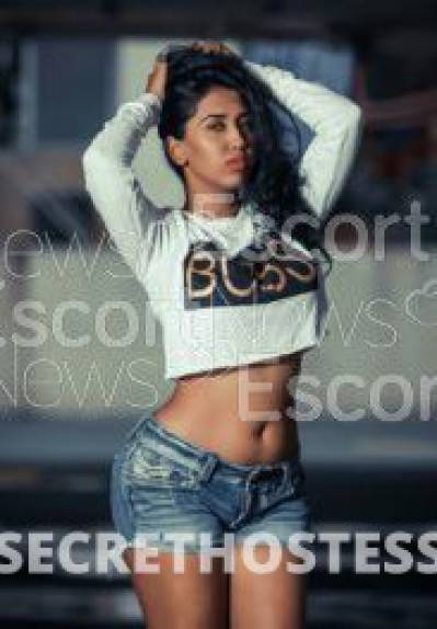 20 Year Old Asian Escort New Delhi - Image 1