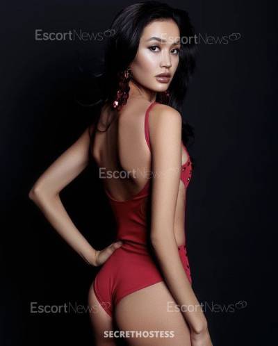 21 Year Old Asian Escort Milan - Image 2