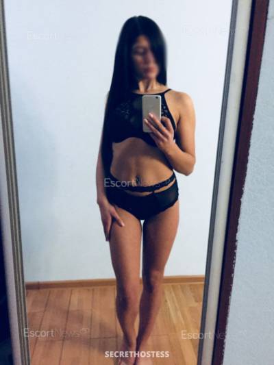 21 Year Old European Escort Kiev Brunette - Image 4