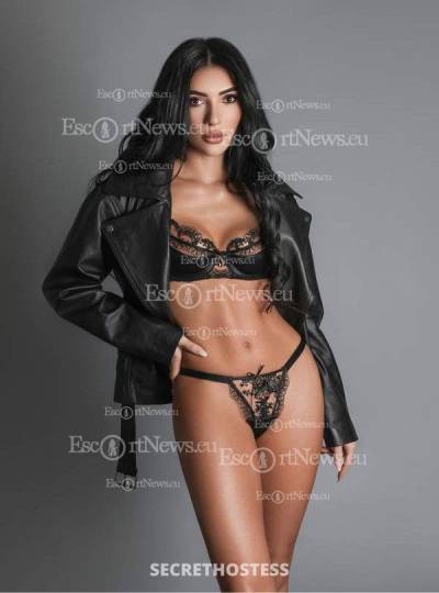 23 year old European Escort in London Kally, Agency Model
