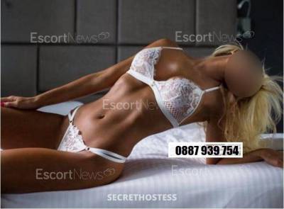 24 Year Old European Escort Sofia - Image 4