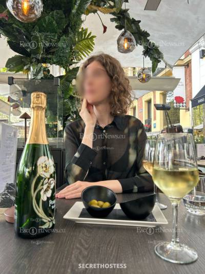 24 Year Old European Escort Amsterdam - Image 7