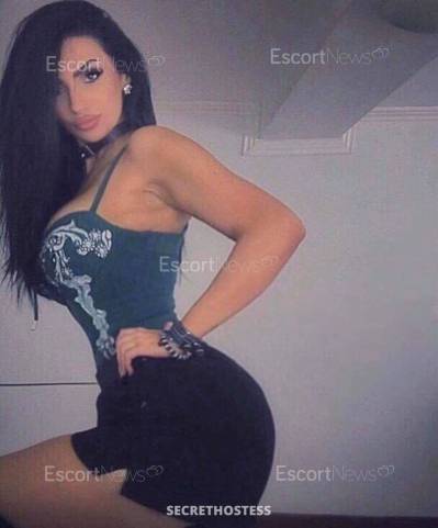 26 Year Old European Escort Marbella Brown eyes - Image 1