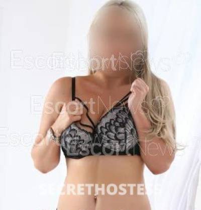 27Yrs Old Escort 51KG 167CM Tall Leeds Image - 1