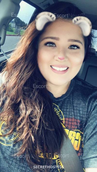 28 Year Old American Escort Denver CO Brunette Hazel eyes - Image 3