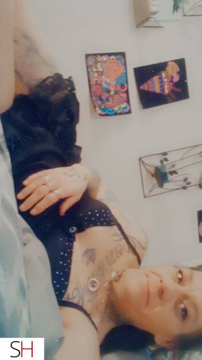 46 year old Caucasian Escort in Winnipeg Candi