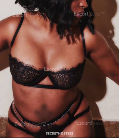 27 Year Old American Escort Chicago IL - Image 2