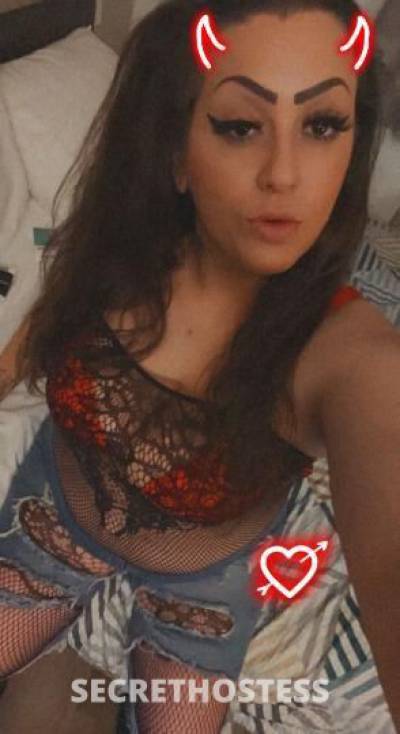 27 year old Italian Escort in Racine WI The more you tip the nastier i get ??? so cum put your in a