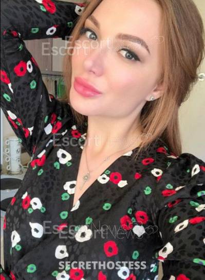 24 Year Old European Escort Luxembourg City Brown Hair Green eyes - Image 9