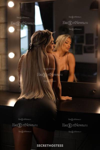 32 Year Old Latino Escort Madrid Blonde - Image 3