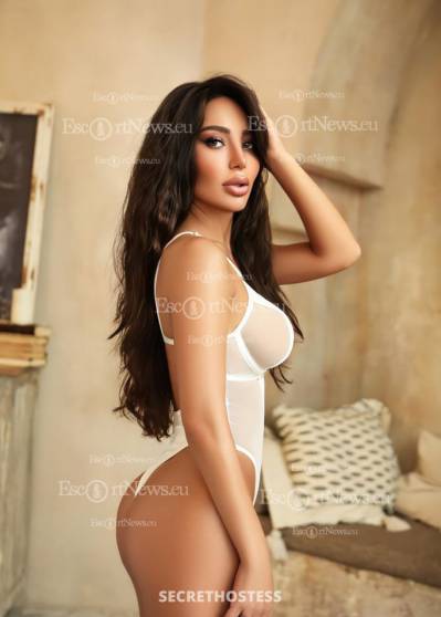 21 Year Old European Escort Pattaya Brunette - Image 1