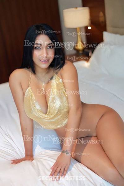 23 year old European Escort in Berlin Ramina, Agency Model