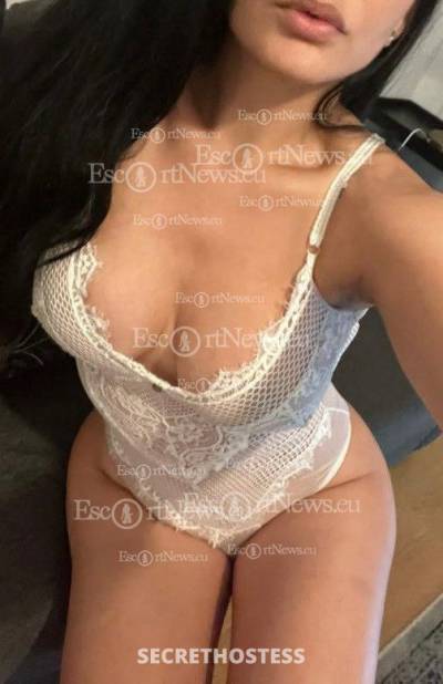 28 Year Old Italian Escort Lisbon Black Hair Hazel eyes - Image 1