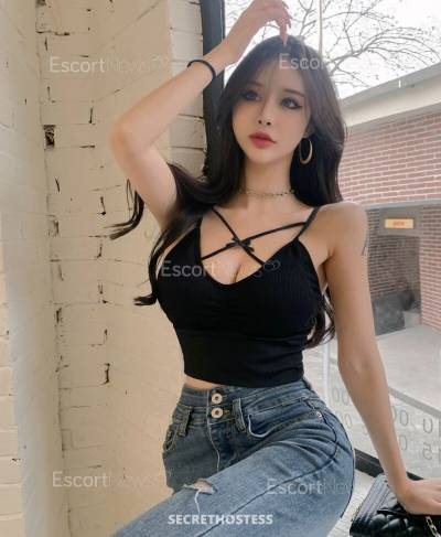 24 Year Old Asian Escort Shanghai Brunette - Image 1