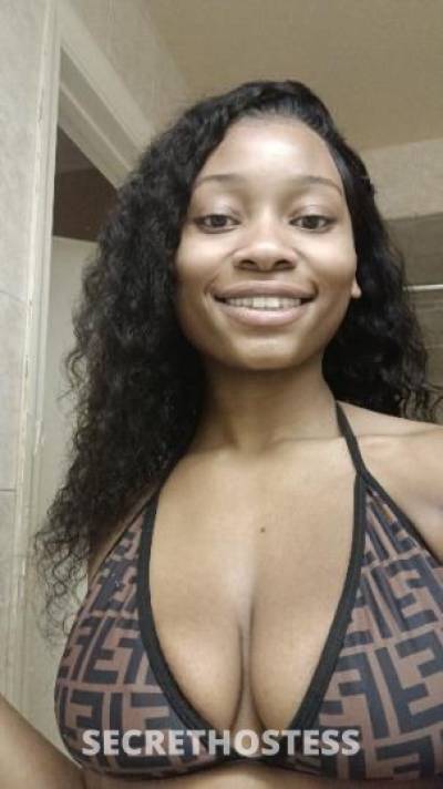 Chia 21Yrs Old Escort Miami FL Image - 4