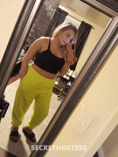 30 year old Escort in Cincinnati OH It's katie baby!! new year, come start it off right