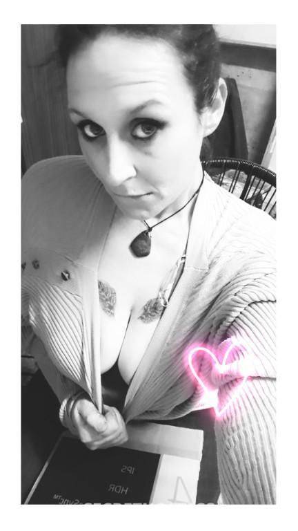 33Yrs Old Escort Size 12 Albury Image - 8