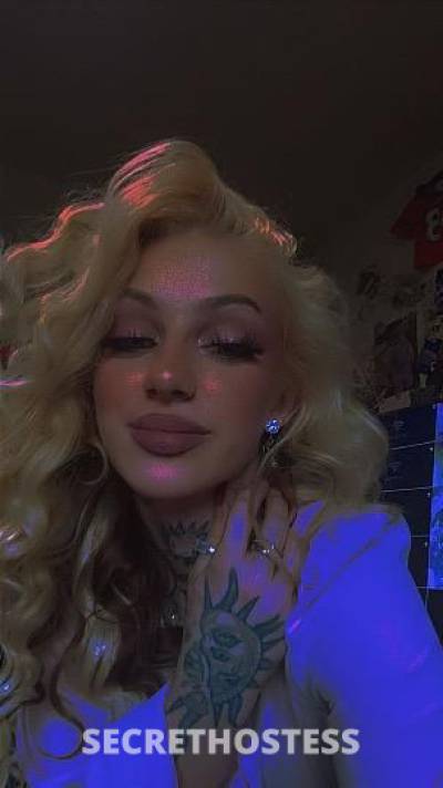 20 year old Escort in Everett WA upscale providersexy blonde available now incall everett