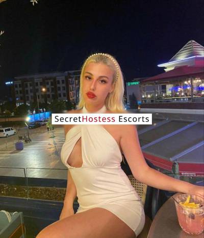 21 Year Old Ukrainian Escort Shanghai Blonde - Image 2