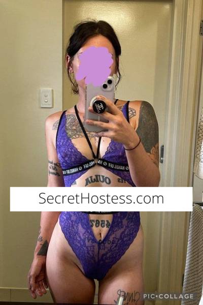 30 Year Old Blonde Australian Escort - Image 1